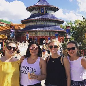 Meet your Posher, Hayley